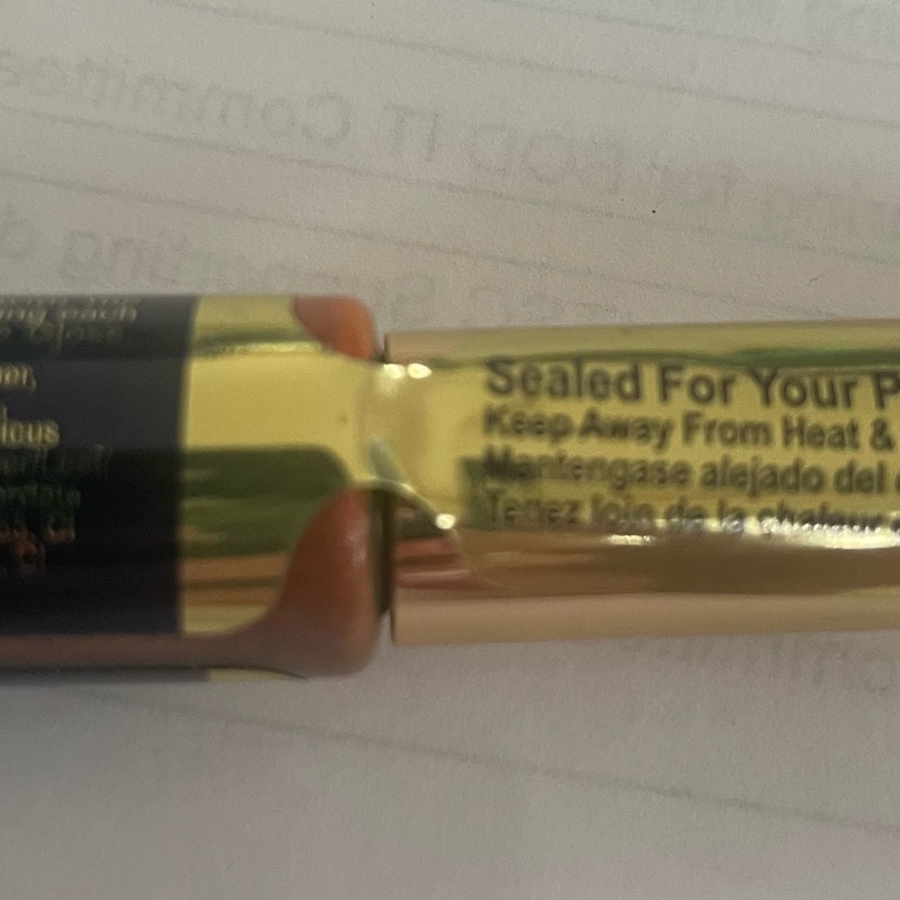 SeneGence- Lipsense - color: Plum Pretty, new, seal intact - Picture 2 of 3